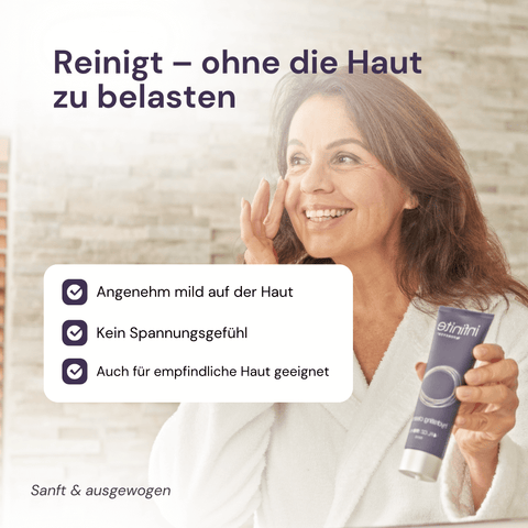 Frau mit Tube Infinite Hydrating Cleanser – feuchtigkeitsspendende Reinigungslotion für Gesicht und Hals