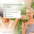 2 Frauen trinken Forever Supergreens