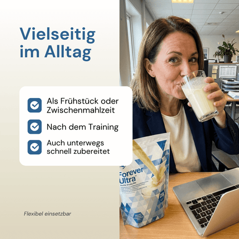 Frau trinkt im Büro Forever Ultra Vanilla Shake Mix – Soja-Proteinshake