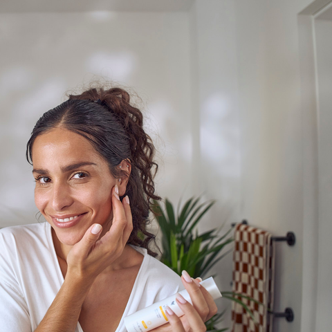 Forever Vitamin C™ Brightening Facial Milk